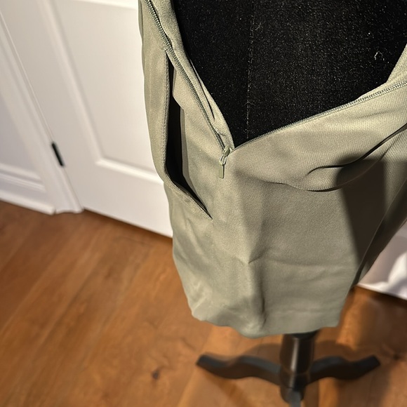 New one shoulder jumper - Picture 7 of 12